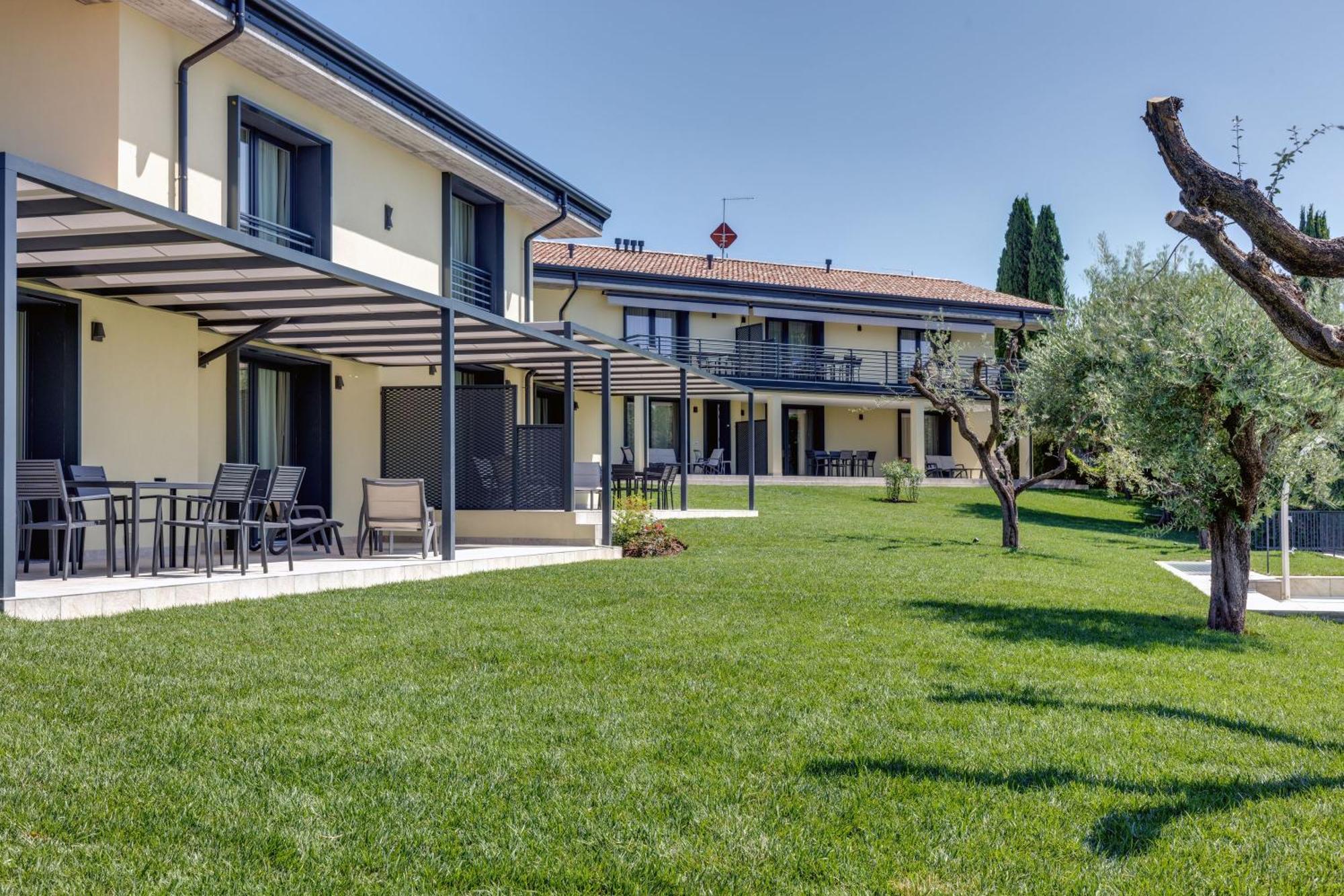 Oleandro Holiday Apartments Μπαρντολίνο Εξωτερικό φωτογραφία
